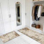 Three-piece kitchen rug set, non-slip and washable, abstract pattern kitchen hallway rug, soft and comfortable, suitable for sinks, floors, entrances, hallways and bathrooms. - Image 7