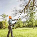Cordless Pole Saw, 7.4ft Adjustable Length Chainsaw with 775W Motor (35ft/s Chain Speed), 2x 3000mAh Batteries & Safety Protection, 4-Section Extension Pole for Tree Trimming, Branch Cutting - Garden - Image 4