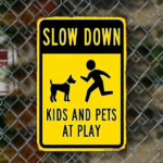 CIFbuy 1pc Art Deco Slow Down Kids And Pets Metal Tin Sign, Black On Yellow Safety Warning Plaque, Unframed Indoor Outdoor Wall Decor TikTok, TikTok, ety Warning Plaque Self-pickup Logiopics - Image 2