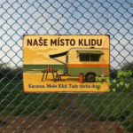 CIFbuy 1pc Retro Czech Slogan Metal Wall Decor, 7.87x" Inch Iron Sign, Art With NAŠE MÍSTO KLIDU Karavan Moř Decor, 7.87ikTok, Decor, 7.87ikTok, t Self-pickup Logiopics - Image 3