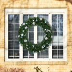 48in Pre-lit Christmas Wreath, Lighted Artificial Xmas Wreath with 150 Cold & Warm White Lights and 450 PVC Tips and DIY Ornaments, for Front Door Gate Wall Xmas Party Decorations, Light Green - Image 7