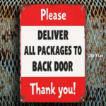 CIFbuy 1pc 2D Flat Metal Sign Please Deliver All" Packages To The Back Door, Weatherproof Red Background White Text Unframed Decor Deliver All PacikTok, Deliver All PacikTok, t Self-pickup Logiopics - Image 3