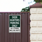 CIFbuy NO PARKING DEER HUNTERS ONLY Metal Sign 8x12, Rustic 2D Flat Outdoor Wall Art Waterproof, Waterproof, Unframed Plaque Home Decor Gift ONLYikTok, ONLYikTok, roof Self-icckup Logiopft - Image 3