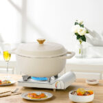 Cast iron 6QT cooking pot - ceramic white - comes with two silicone gloves - Enamel pot - Image 10