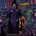 11.8ft Life Size Hanging Witch Talking Halloween Hanging Decoration - Image 9