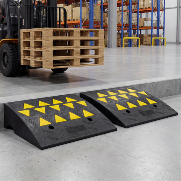 79426433_1 2 Pcs Heavy Duty Rubber Curb Ramp with Drain Channel & Reflective Strips for Driveway - M - Image 1