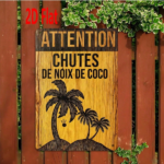 CIFbuy 1pc Rustic Palm Tree & Coconut Hut Iron Metal" Metal Sign, ATTENTION CHUTES DE NOIX DE COCO French Text Tropical Wall Decor, Text Tropical Wall Decor, 2D Flat Un Hut Iron MetalikTok, Hut Iron MetalikTok, t Self-pickup Logiopics - Image 6