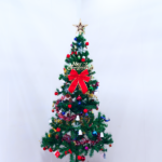 6ft artificial Christmas tree with LED energy-saving lights, including 195 pendant tree skirts and guardrails - Image 7