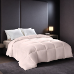 Pink plus-size comforter for all seasons, perfect for cozy bedrooms, luxurious hotel rooms, single, double, or king-size beds. Made of microfiber fabric, hand and machine washable. A great Christmas gift.