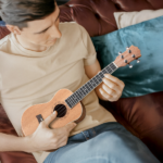 Replace 13882198 23in mahogany body rosewood fingerboard ukulele, cotton bag, capo, strap, picks*3, wrench tool - Image 7